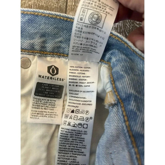 LEVI'S 501 Original Shorts Booty Short Women’s Sz W29 Premium - Picture 9 of 12